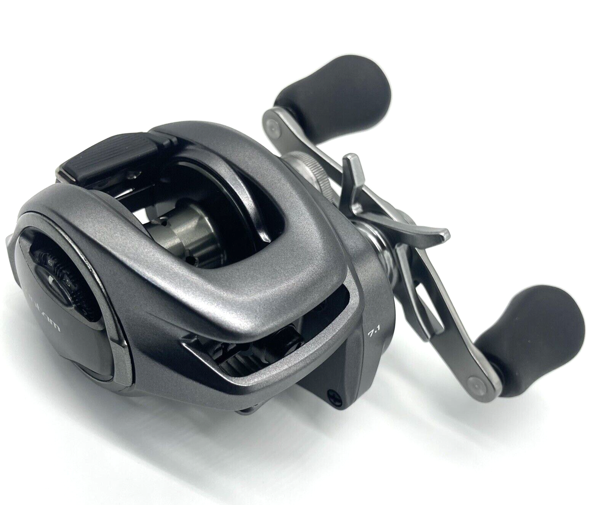 SHIMANO 22 Bantam HG Left Handed Baitcasting Reel with Box SHIMANO 22 Bantam HG Left Handed Baitcasting Reel with Box