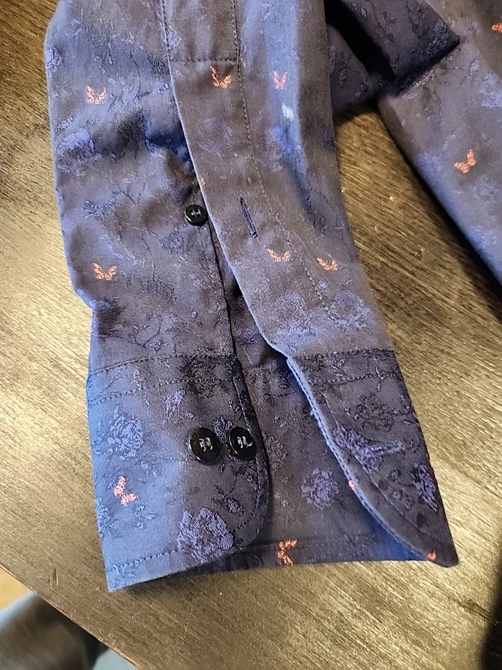 Camisa de vestir Etro Italy para hombre con botones azul marino con mariposas rosas Foto 4 de 4