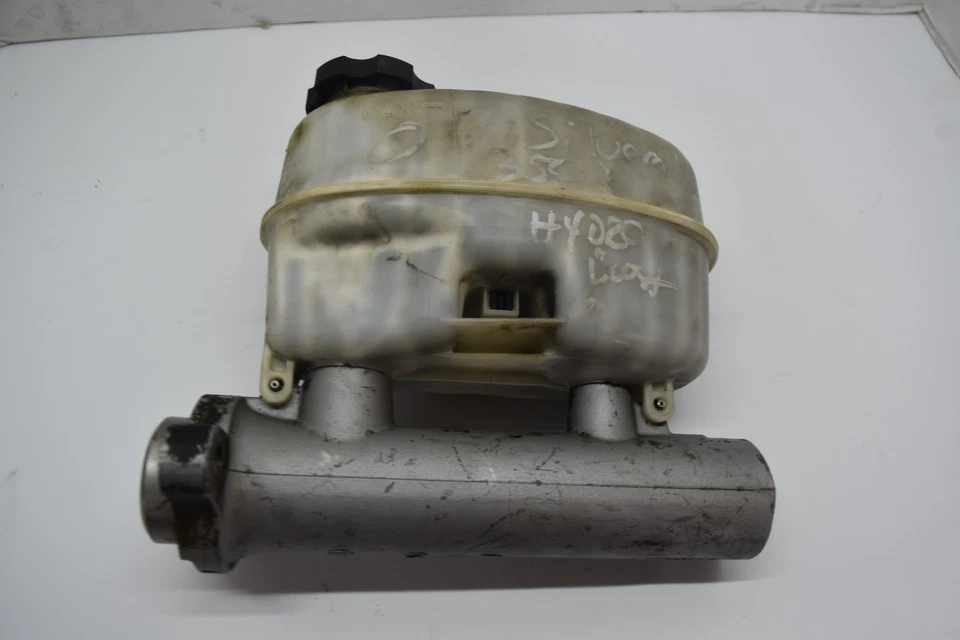 Главный тормозной цилиндр 2003 2004 2005 2006 Chevrolet Silverado 3500 03 04 05 06 - Изображение 2 из 4