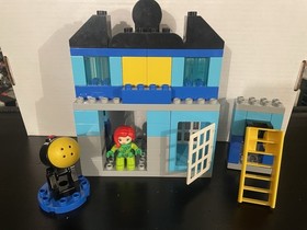 LEGO Duplo 10842 Batcave Challenge 99% Complete Poison Ivy Batman Robin Joker