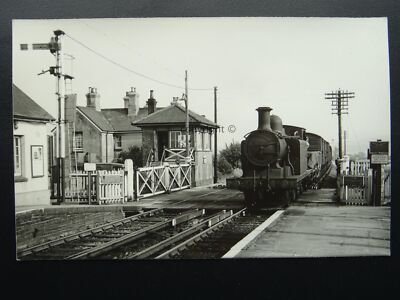 East Sussex BERWICK RAILWAY STATION' SIGNAL BOX & CROSSING c1950s RP Photocard