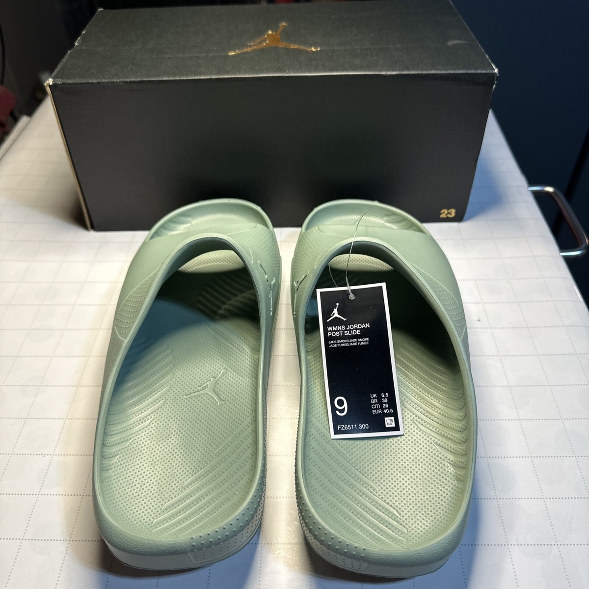 【Nike】 W JORDAN POST WOMEN SLIDE ★追跡可 Amazon.com | Jordan Post Women's Slides (FZ6511-600, Active