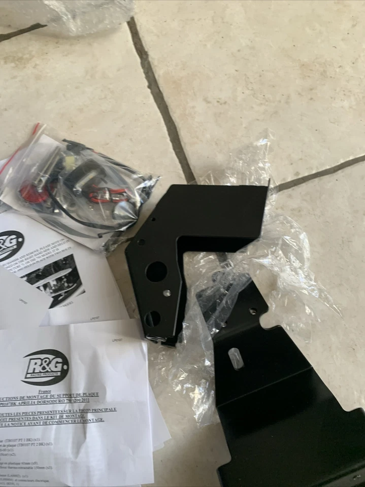 support plaque clignotant tail tidy Dorsoduro 750/1200 2011 R&G Aprily - Photo 4/4