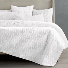 Frontgate Marquette Velvet Queen Quilt