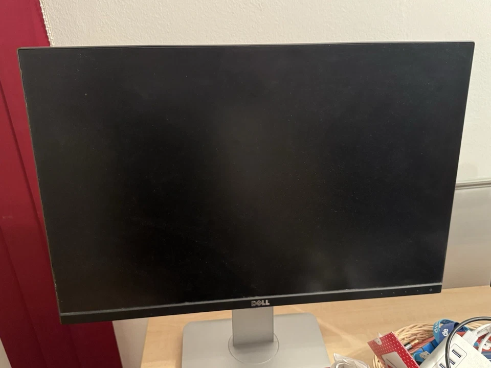 Dell UltraSharp U2415 24 Zoll Monitor - Schwarz - Bild 3 von 4