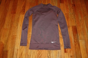 nike hyperwarm turtleneck