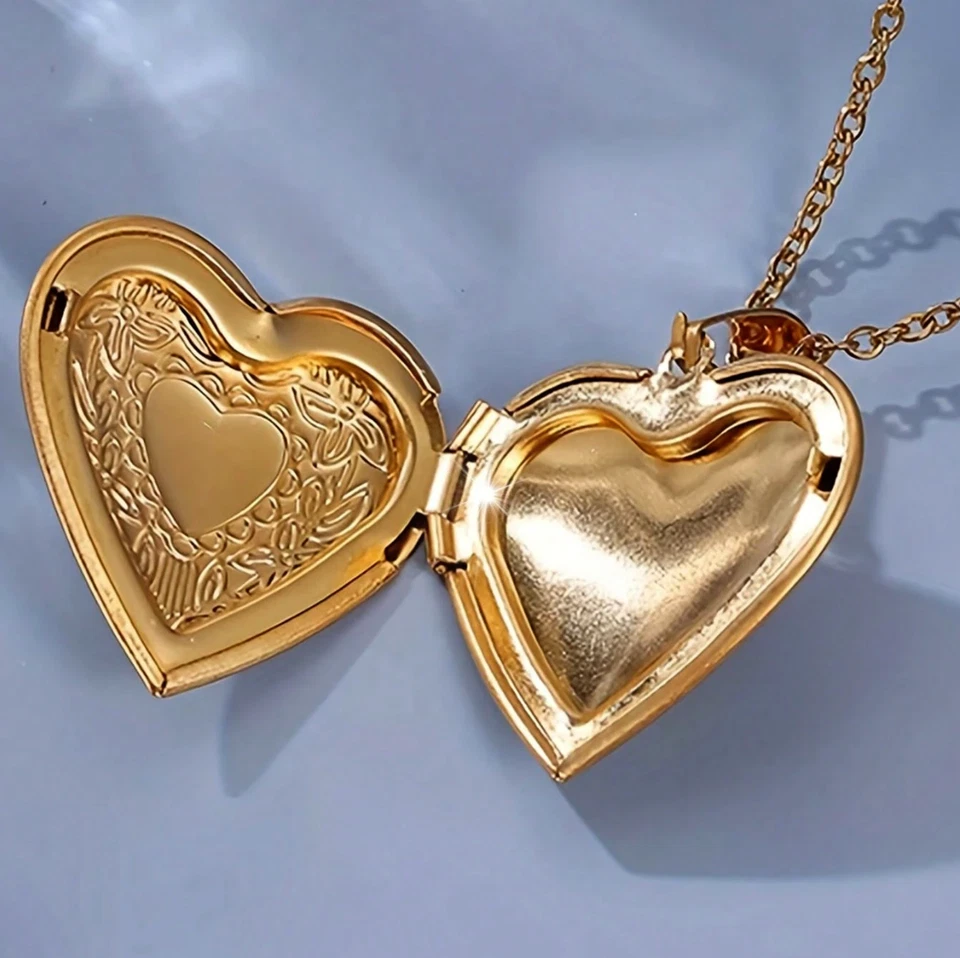 Womens Locket Necklaces Heart Pendant 18K Gold Plated Stainless Steel Chain New - Image 2 of 4