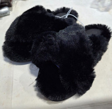 Women's Paris Slip-On Slippers Black - Stars Above Size S 5/6 B-584 