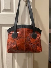 Curve top CI Whiting Leather Leaf tote bag Made in USA 2 strap