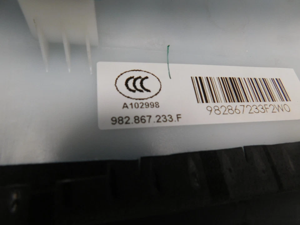 Porsche Cayman GT4 2021 718 Alcantara paneles de pilar A #9072 L1 Foto 3 de 4