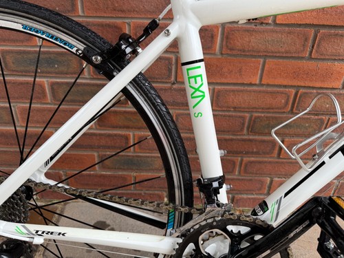 Trek Lexa S - Ladies Road Bike - 46cm - White - Good Condition - Hardly used. - Picture 2 of 6