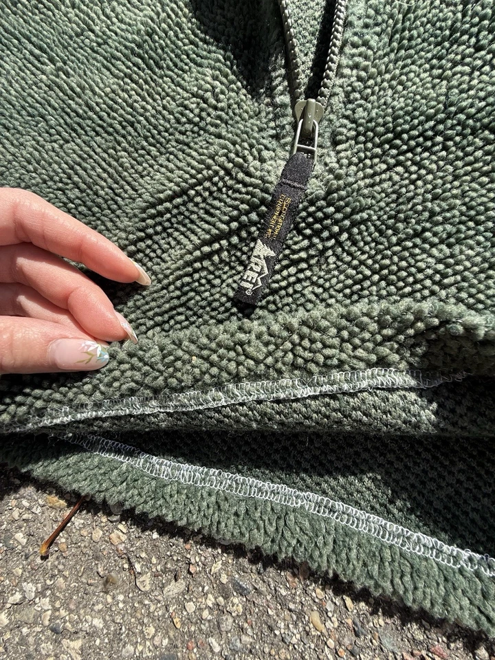 Vintage REI USA Made Olive Sherpa Fleece 1/4 Zip Cropped Pullover Tagged Men’s L - Image 4 of 4