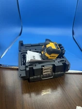 DeWalt DW08802 Self-leveling Cross Line Laser Level w/ Case