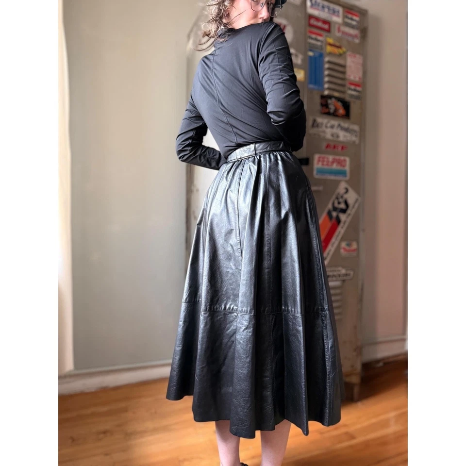 Vintage 70s Long Leather Skirt | High-Waist A-Line Full Skirt Black | Size 4/XS - Image 4 of 4