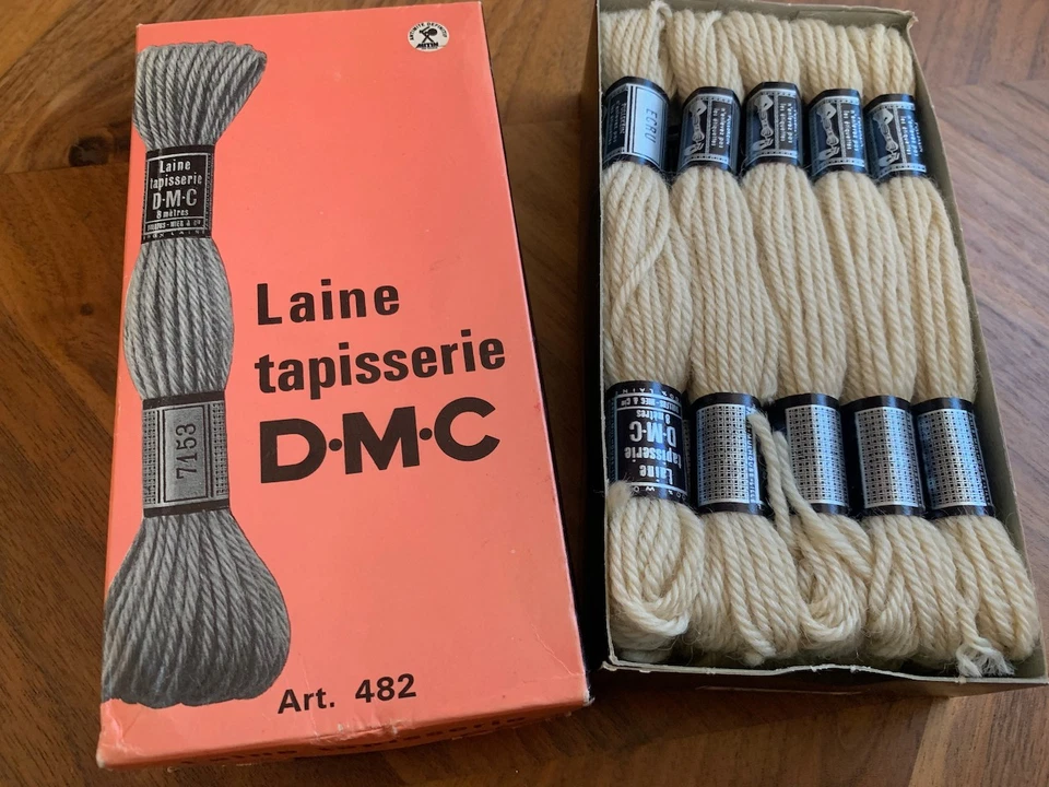 DMC Laine Tapisserie France 100% Wool Tapestry Yarn - 10 Skeins ECRU #7715 - Image 2 of 4