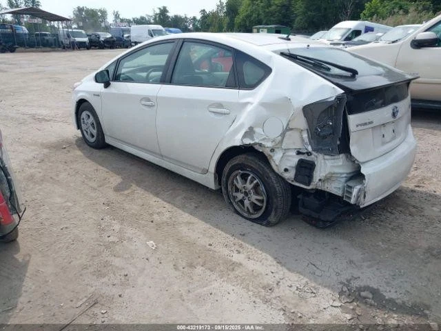 Used Front Center Interior Rear View Mirror fits: 2011 Toyota Prius manual dimmi - Image 4 of 4