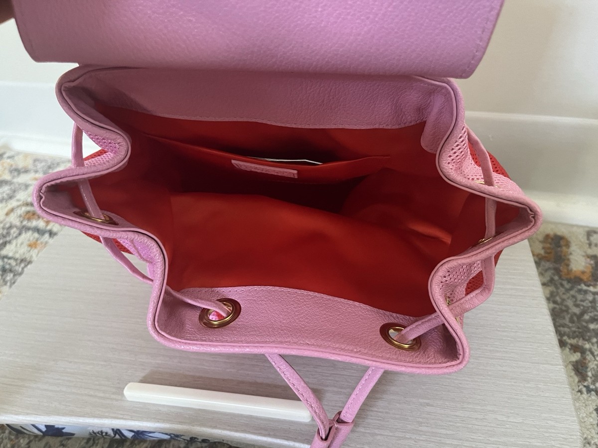 NWT BOUTIQUE MOSCHINO Two Tone Bubblegum Pink Textured Leather and Mesh Backpack Lady Liberty WHO!????? This iconic crochet star hat is  main image 4