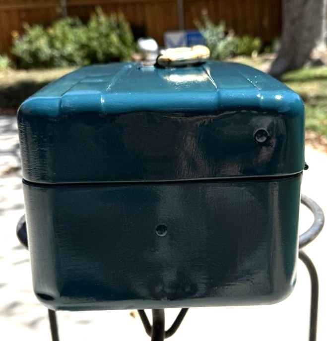 Caja de aparejos de pesca/utilidad Union Steel Chest Corp. de colección - Leroy, NY EE. UU. Foto 3 de 4