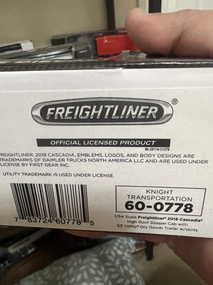 1/64 dcp Set Of 3 Knight Transportation Trucks . Reefer Van Container - Image 3 of 4