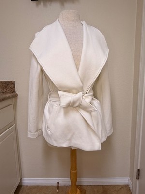 Elegant White Belted Coat Women Dbl Breasted Collars Cache Contour Collection Lg