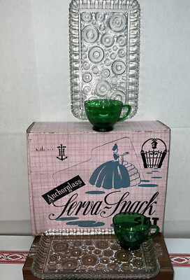 Vintage Anchor Hocking Anchorglass Serva Snack Set 4 Serving Trays & Green Cups