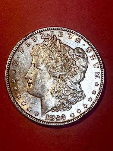 Liquidación de dólar Morgan 1893 P era de $700 ahora $600