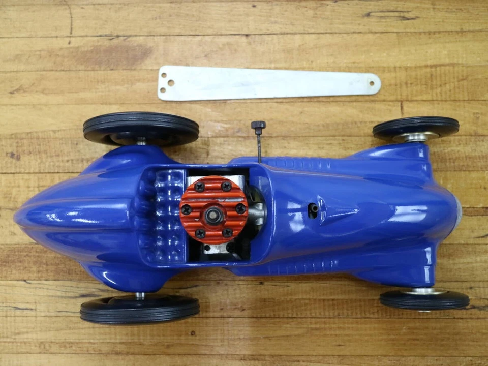 Mccoy Midget Racer Tether Car Red Head Race Car Engine 19 - Image 4 of 4