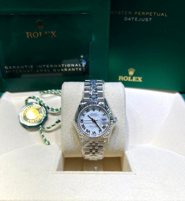 Rolex 279174 Lady-Datejust 28mm White Roman Dial Fluted Bezel Jubilee-2024