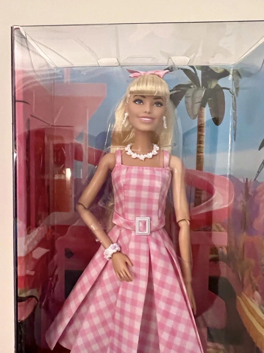 Barbie poupée mannequin Barbie The Movie Gingham dress rose, Commandez  facilement en ligne