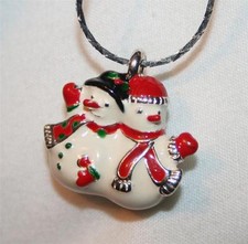 FUN  White Red Black Enameled Snowman Pair Christmas Pendant Necklace   