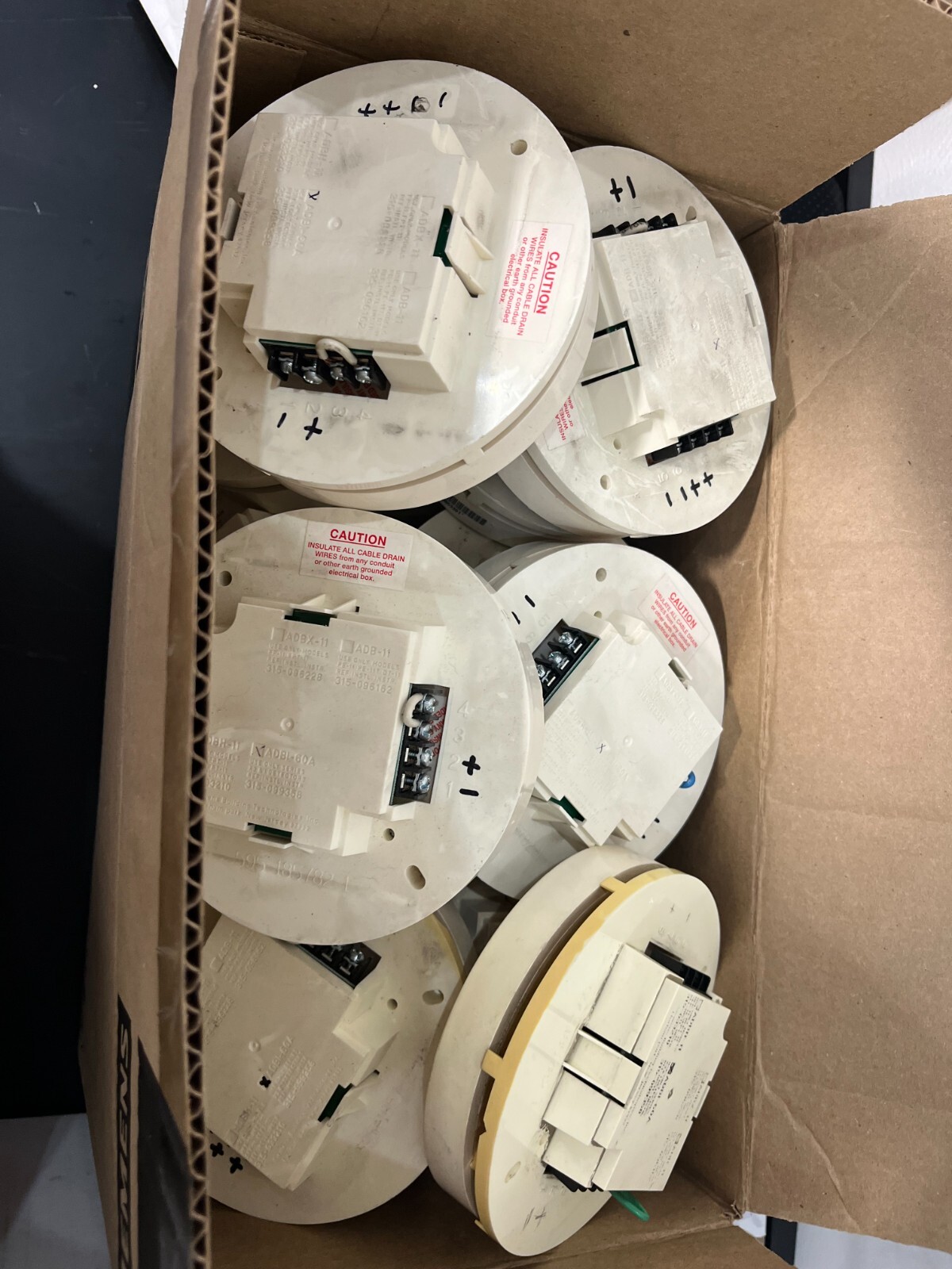 Smoke detector sounder bases-image