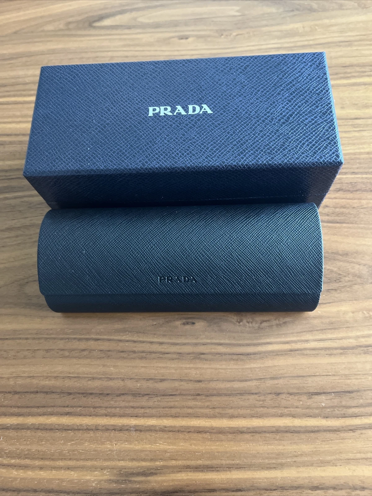 Occhiali Prada custodia rigida nera scatola esterna