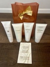 NOS Mary Kay Satin Hands 4 Piece Pampering Set Rare Snap Plastic Gift Bag NEW