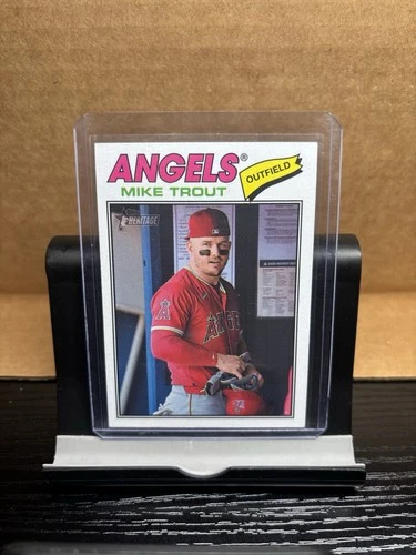 2026 Topps Heritage Mike Trout Image Variation Card SP #163