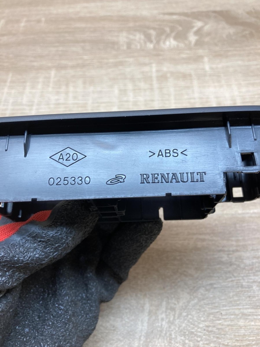 Commande de lève vi renault megane ii berlina 5p confort expression 156018070 1614903