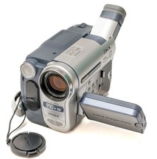 Sony Digital Handycam DCR-TRV255E PAL Digital8 Video Camera Camcorder
