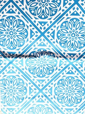 52x70 Oblong Geometric Vinyl Flannel Backed Tablecloth Blue White Color Elrene