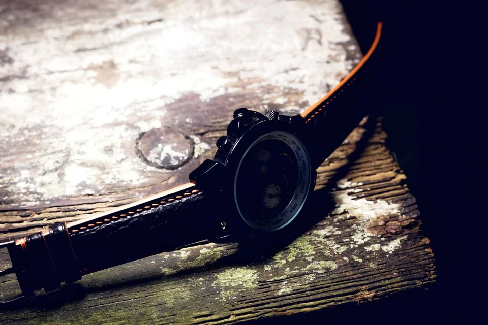 Correa de reloj Apple de cuero de tiburón hecha a mano Foto 2 de 4