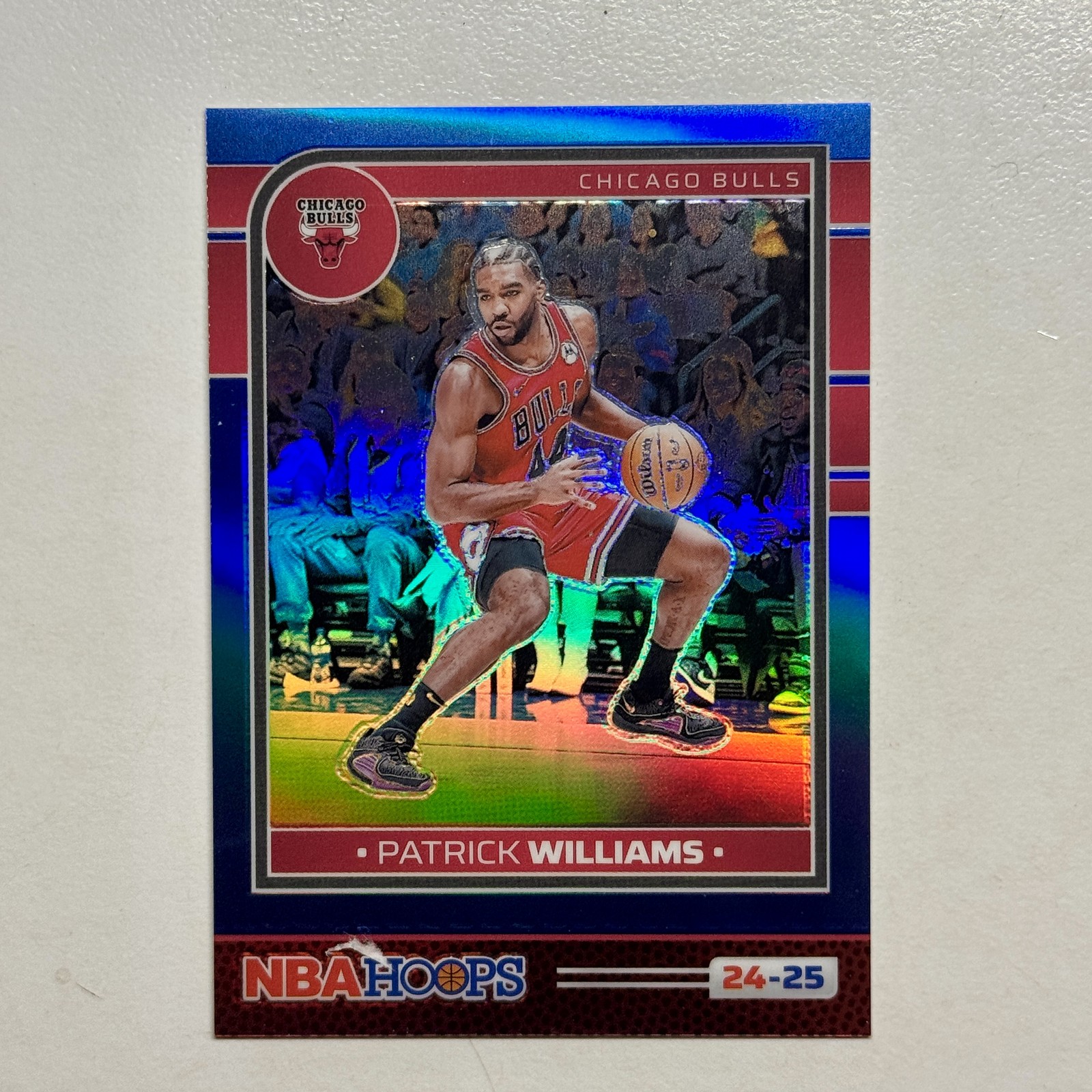 2024-25 NBA Hoops #100 Patrick Williams Premium Prizm Blue 17/49 Bulls