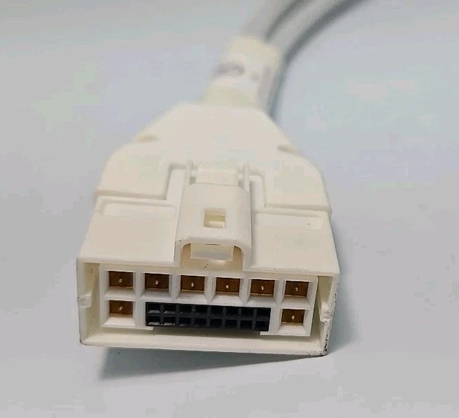 Cisco AIR-CAB002-D8-R Cisco 8-Port Smart Antenna Connector - Image 2 of 4