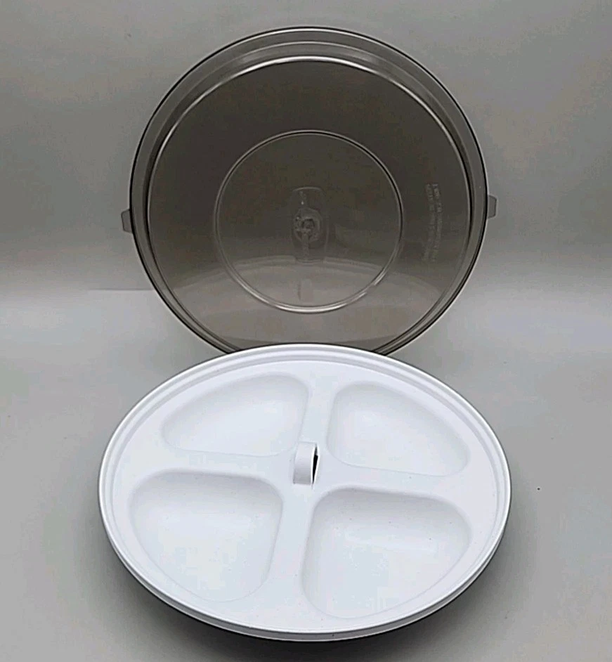 Nordic Ware Microwave Divided Plate Egg Poacher 4 Sections Lid Cover Round Vtg