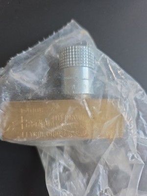 Parker F400B Hydraulic Flow Control Brass Valves 2000 PSI 5 GPM 1/4 NPT New QTY 