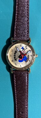 Disney Pedre Watch BACKWARDS MOVEMENT GOOFY Face