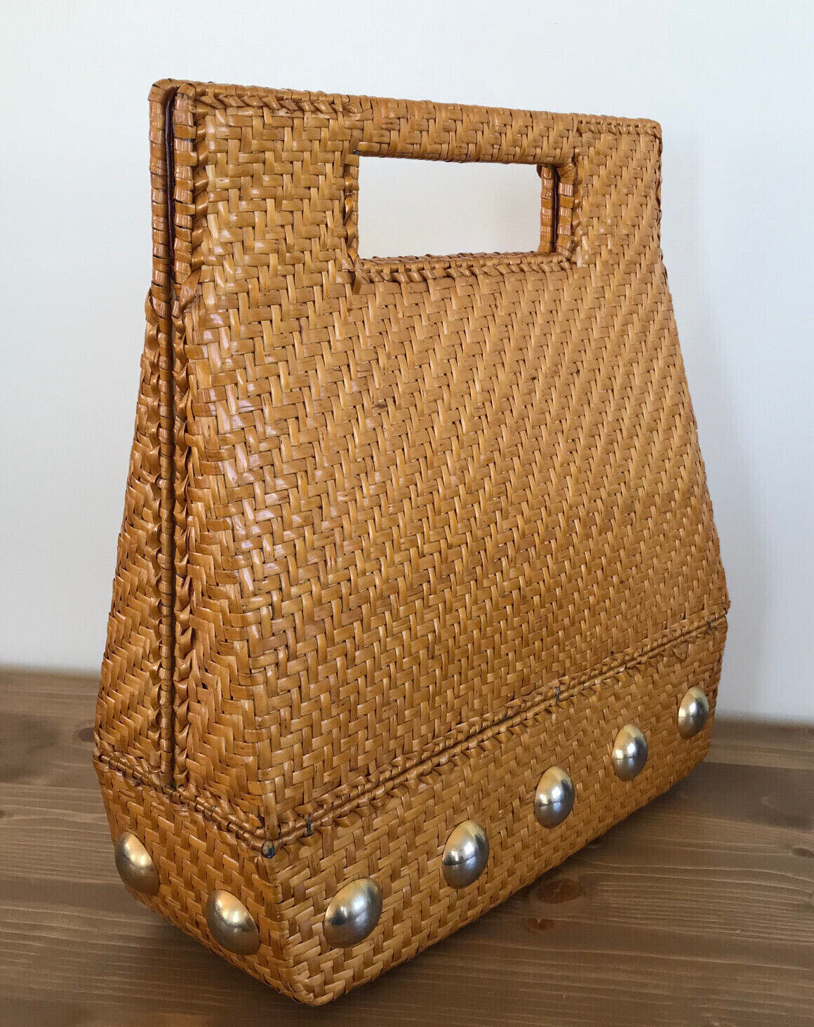 Rodo Italy Natural Wicker Straw Handbag Purse with Brass Accents Vtg Basket Bag