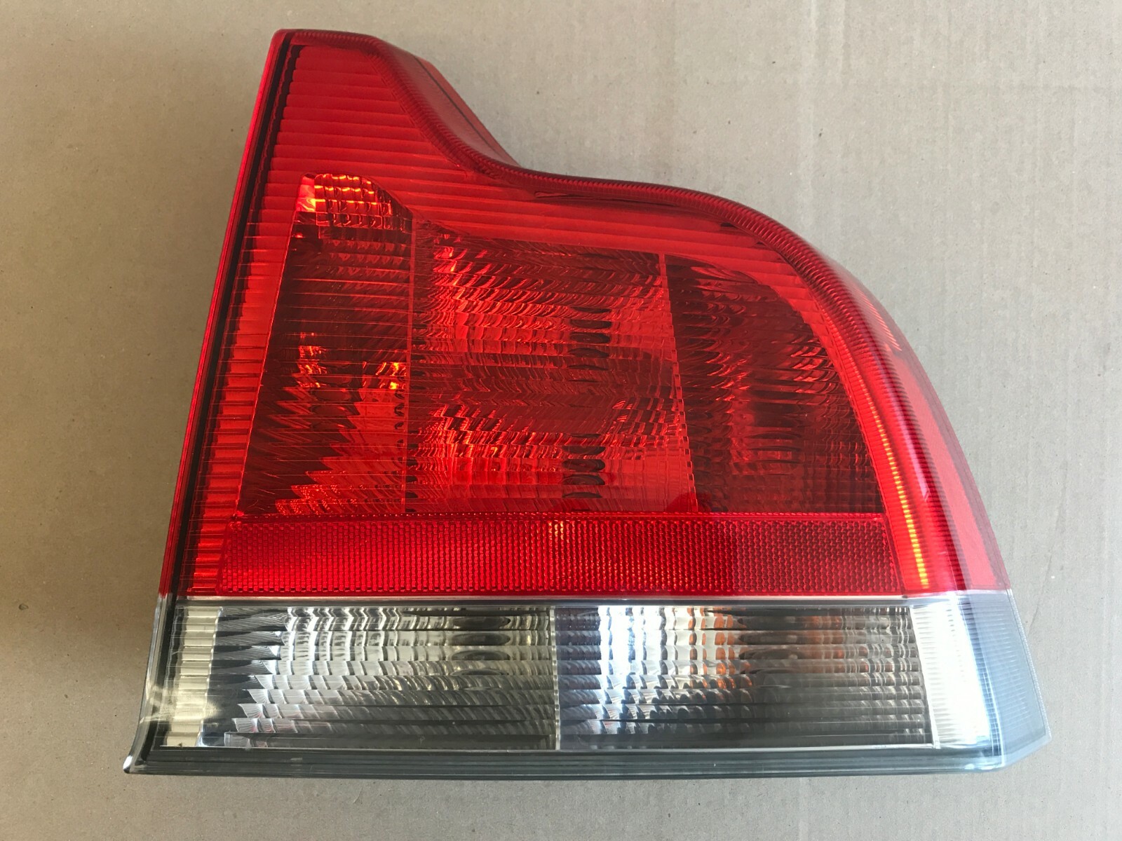 0104 Volvo S60 Right Passenger Side Rear Tail Light 9483541 eBay