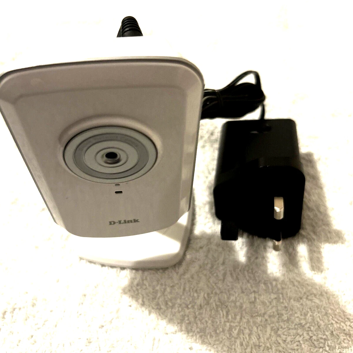 D Link Wi Fi Camera with Remote Viewing DCS 930L 790069355325 eBay