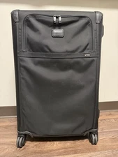 Tumi Alpha 2 Lightweight 4 Wheeled Packin Suitcase 22169D2 Large (13.5 lb.)