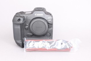 Canon EOS R3 ca. 1.000 Auslösungen kompletter Lieferumfang #033008