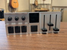 Monogram Creative Console  4-Piece Audio Video Console  TESTED