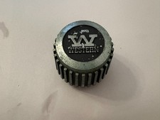 1 Rare Western Cyclone Turbine Wheel Center Cap Ribbed Part 99-2256